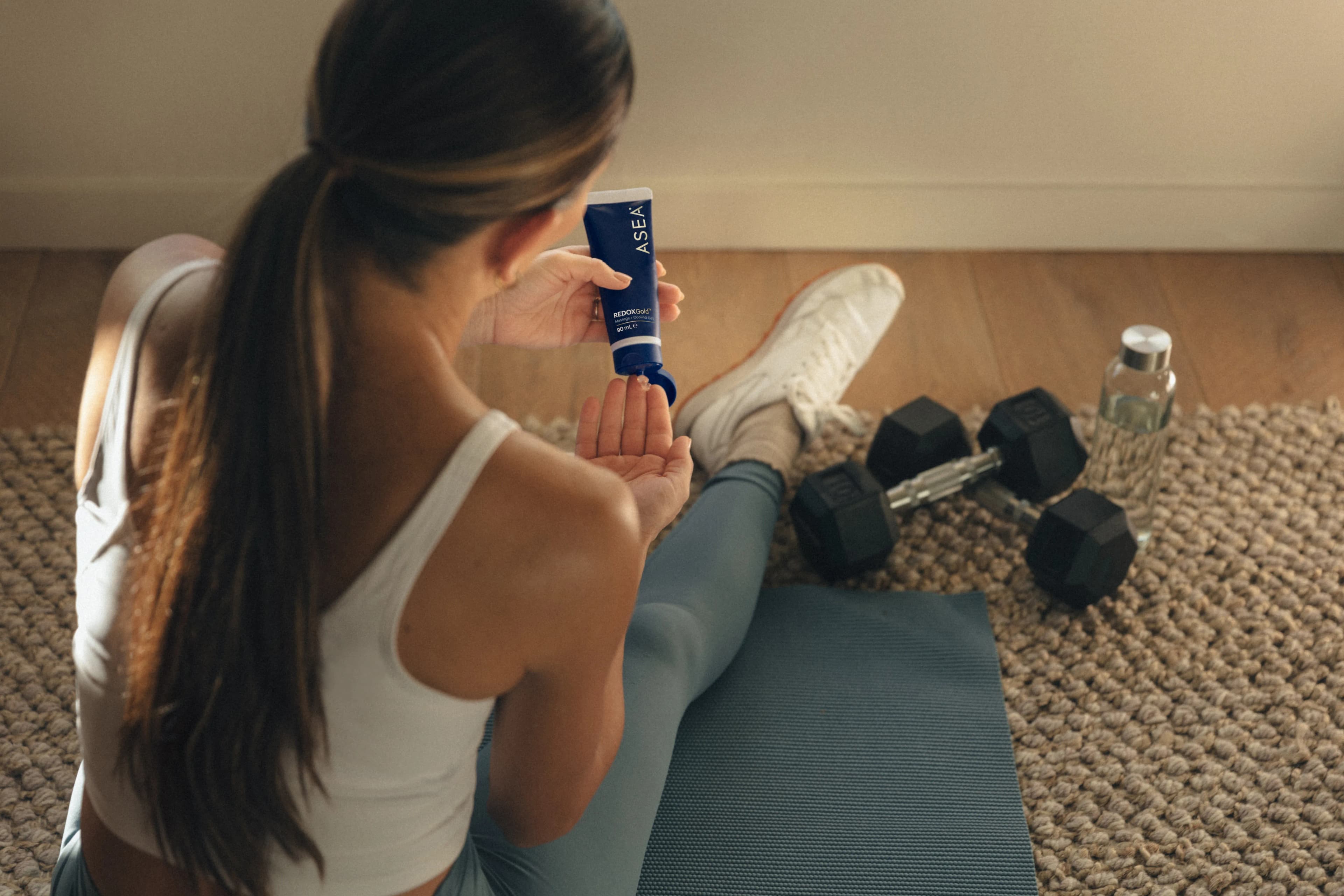 Erhole dich schneller mit ASEA RedoxGold™. Die Kraft der Redox-Signalmoleküle lindert Muskelverspannungen, optimiert Zellkommunikation und unterstützt deine Regeneration – ideal nach dem Sport.